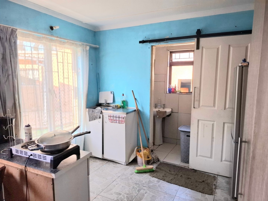 4 Bedroom Property for Sale in Oakdale Western Cape